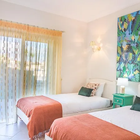 Good Vibes - Golf Village Apartmán *